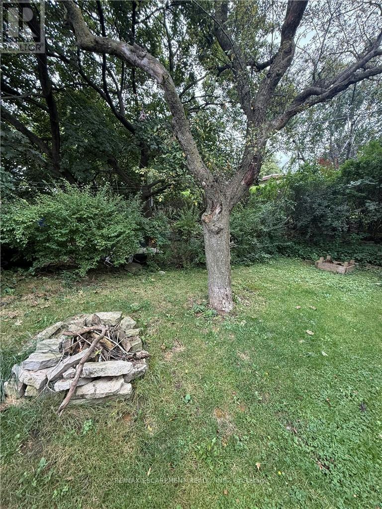 UPPER LEVEL-63 Sanatorium Road, Hamilton, ON, L9C 1Y4 - 27