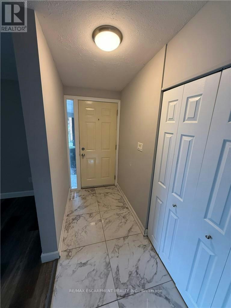 UPPER LEVEL-63 Sanatorium Road, Hamilton, ON, L9C 1Y4 - 3