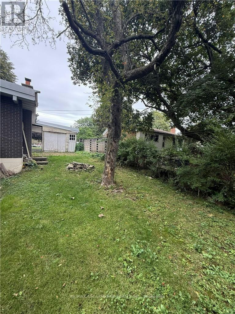 UPPER LEVEL-63 Sanatorium Road, Hamilton, ON, L9C 1Y4 - 29