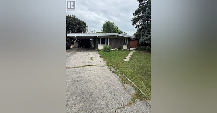 UPPER LEVEL-63 Sanatorium Road, Hamilton, ON, L9C 1Y4