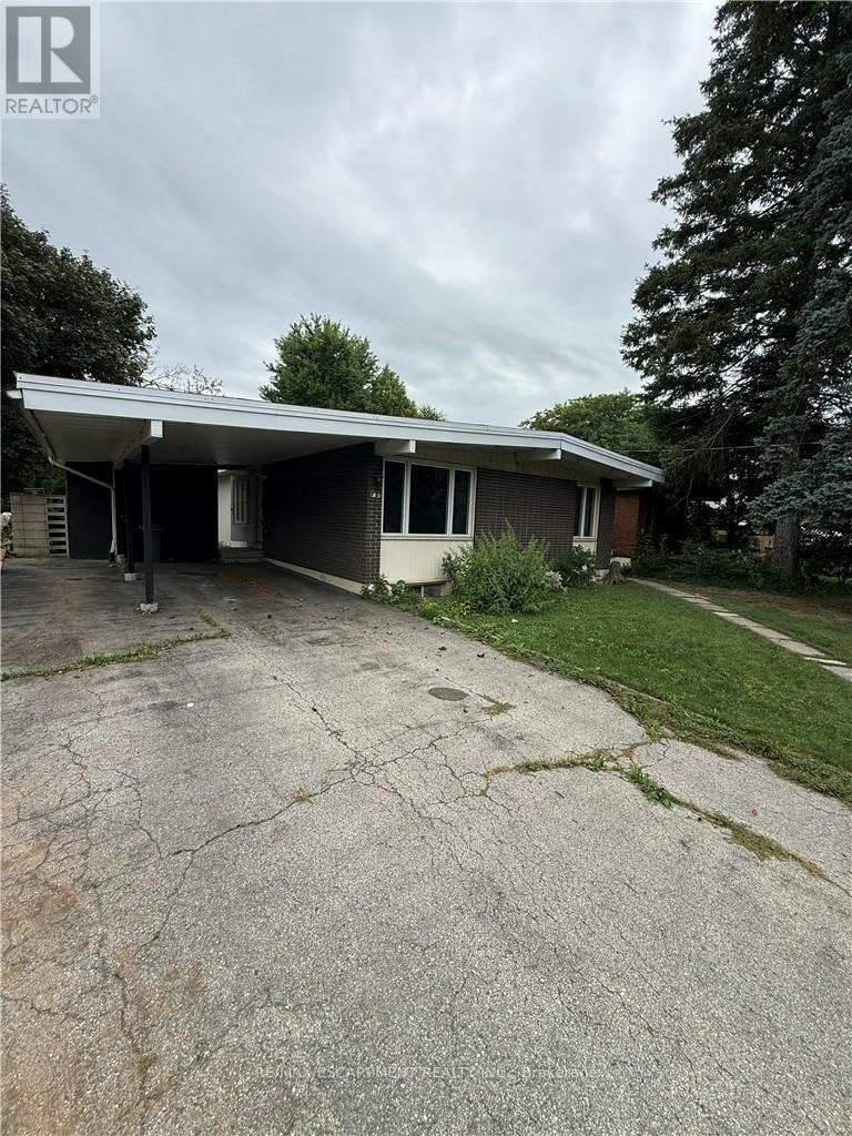 UPPER LEVEL-63 Sanatorium Road, Hamilton, ON, L9C 1Y4 - 2