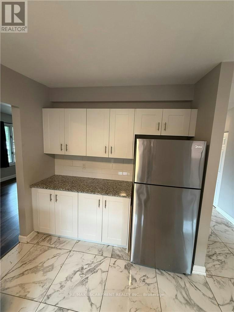 UPPER LEVEL-63 Sanatorium Road, Hamilton, ON, L9C 1Y4 - 15