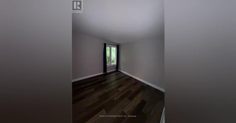 UPPER LEVEL-63 Sanatorium Road, Hamilton, ON, L9C 1Y4 - 18