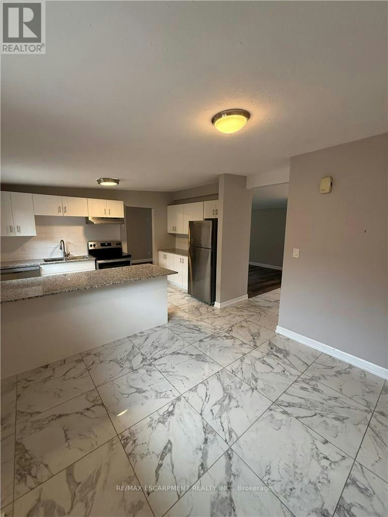 UPPER LEVEL-63 Sanatorium Road, Hamilton, ON, L9C 1Y4 - 11