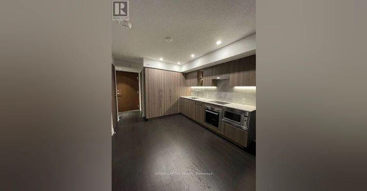 1908-19 Bathurst Street, Toronto, ON, M5V 2P1 - 4