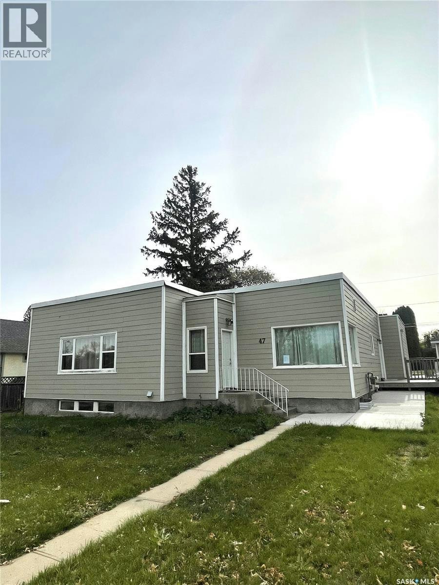 47 21st Street E, Prince Albert, SK, S6V 1L7