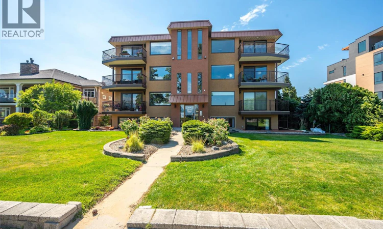 202-578 Lakeshore Drive