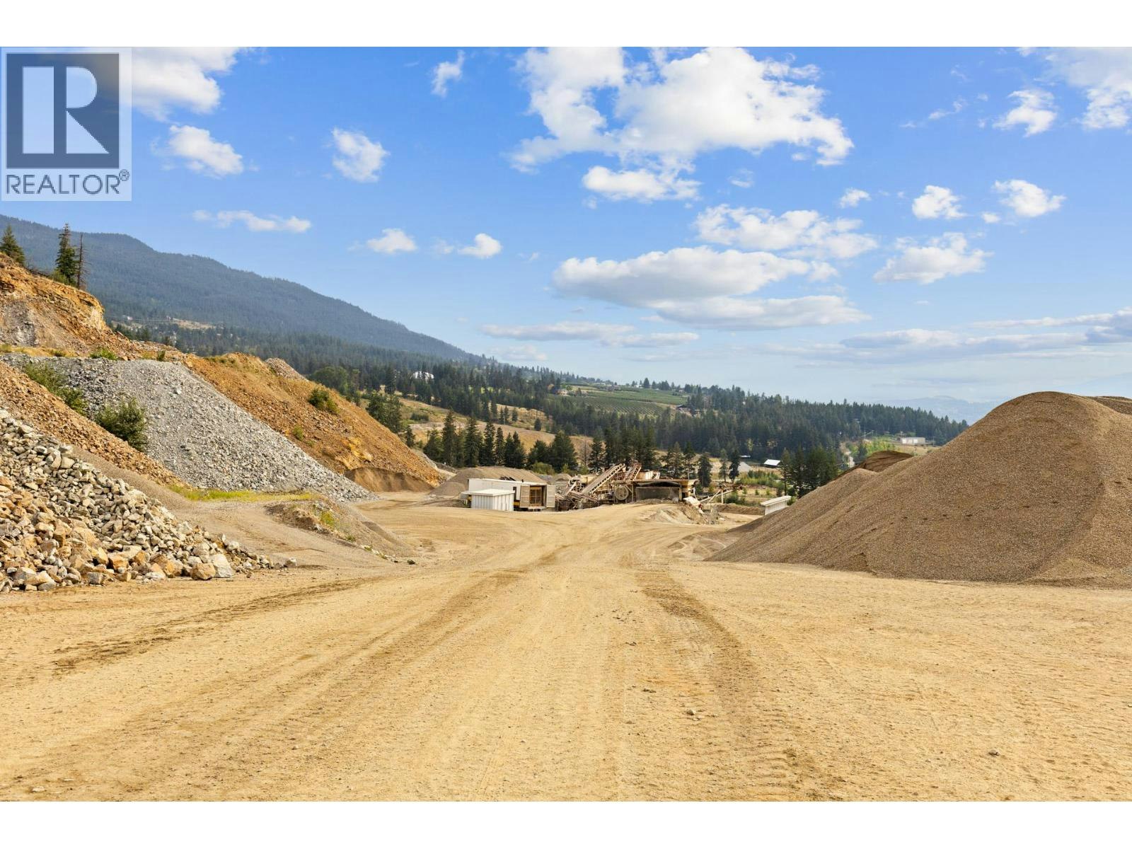 15799 Sawmill Road, Lake Country, BC, V4V 2E2 - 94