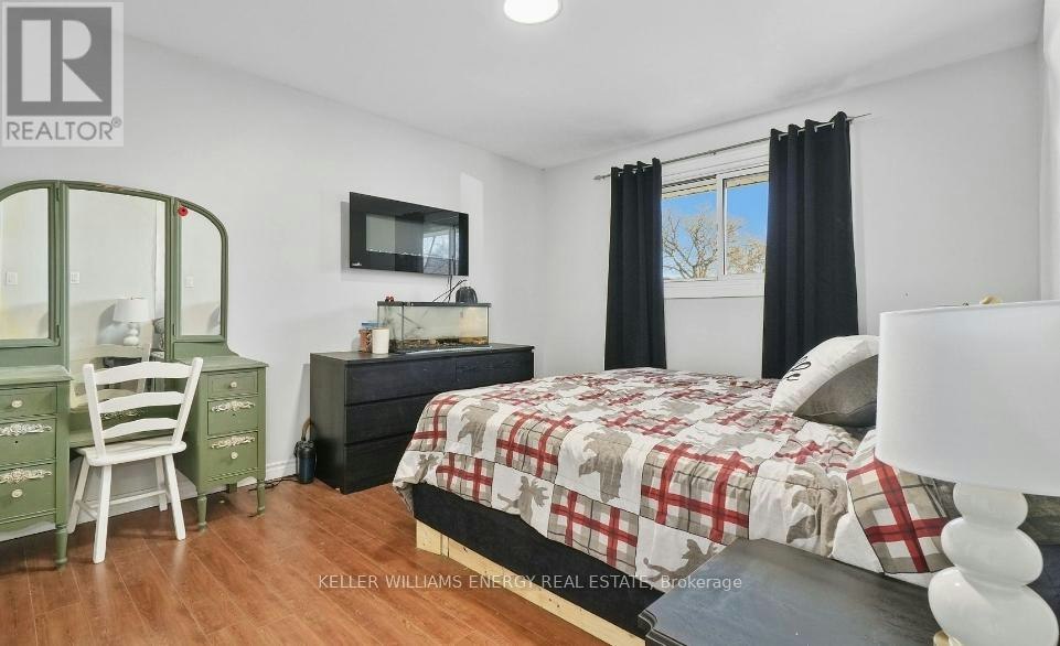 7 Glenarden Crescent, Belleville, ON, K8P 2B9 - 8