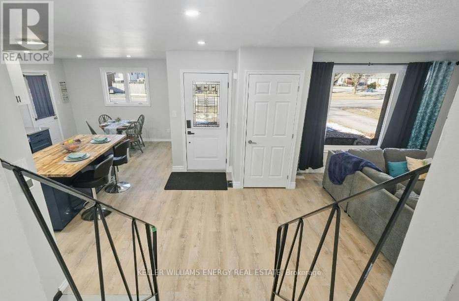 7 Glenarden Crescent, Belleville, ON, K8P 2B9 - 6