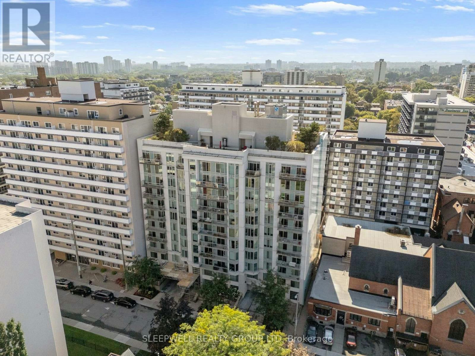 304-138 Somerset Street W, Ottawa, ON, K2P 0A3