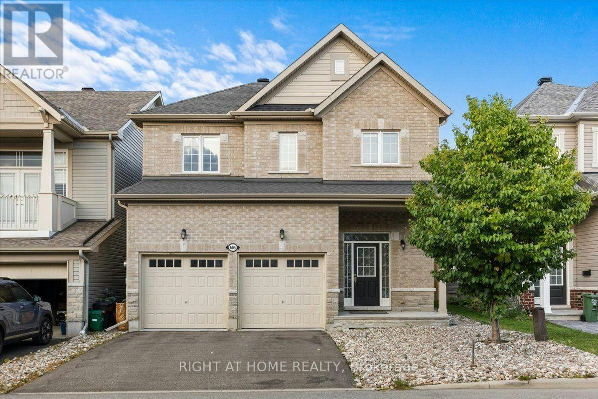 605 Silver Spruce Way, Ottawa, ON, K2M 0L1