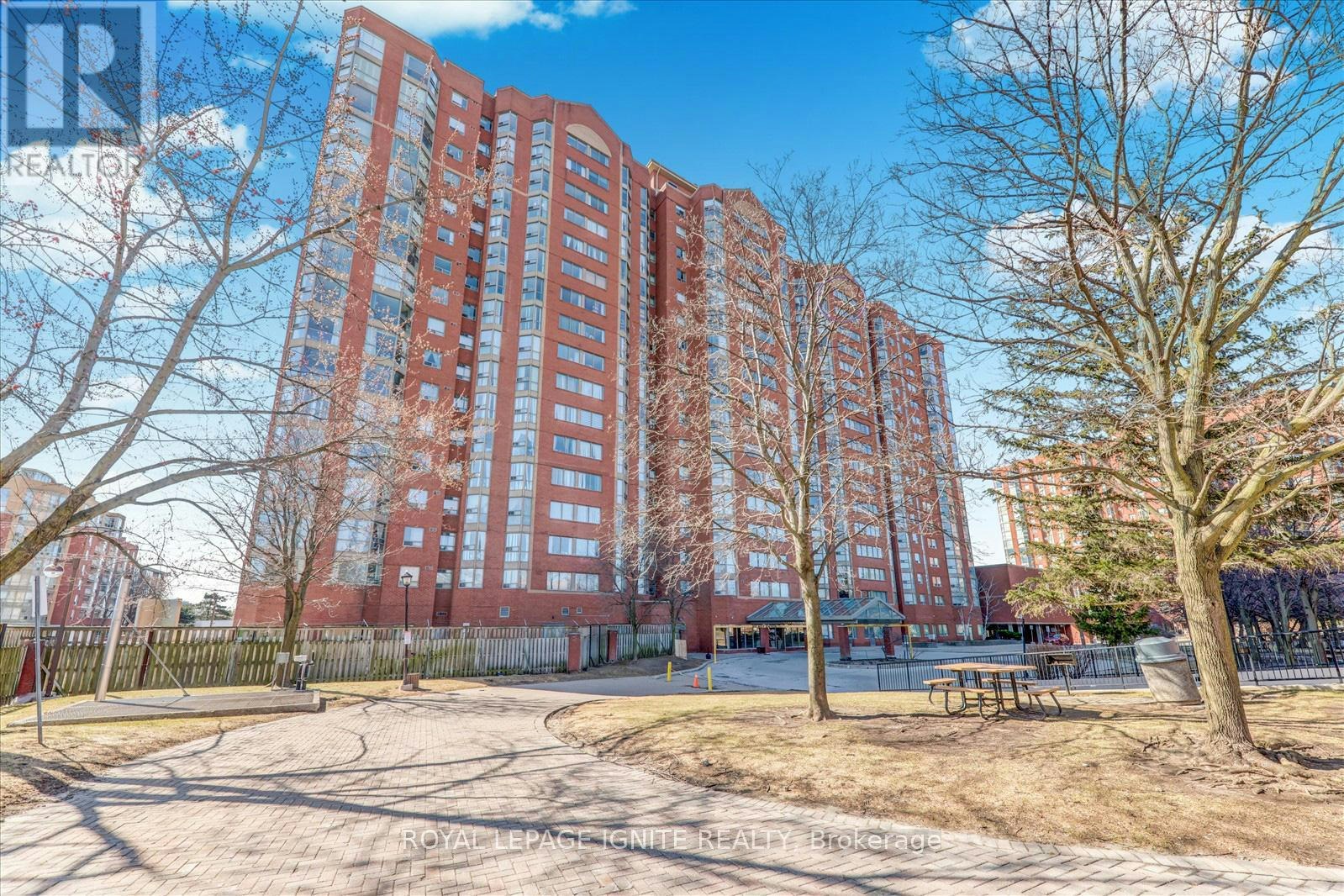 712-2466 Eglinton Avenue E, Toronto, ON, M1K 5J8 - 2