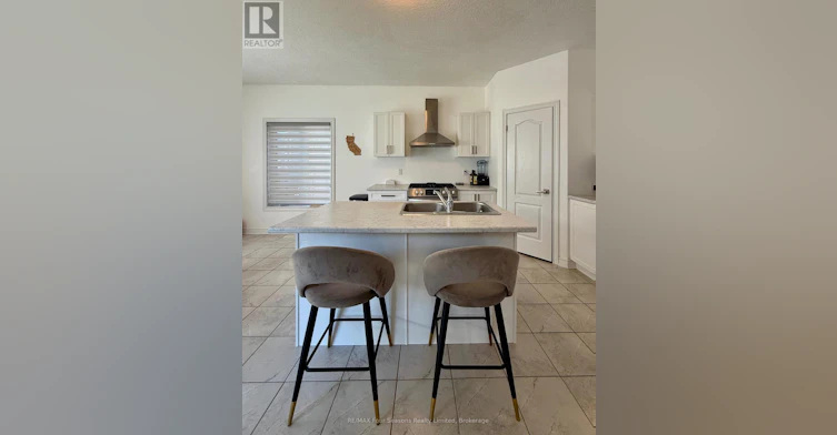 6 Bassett Street, Collingwood, ON, L9Y 3B7 - 11