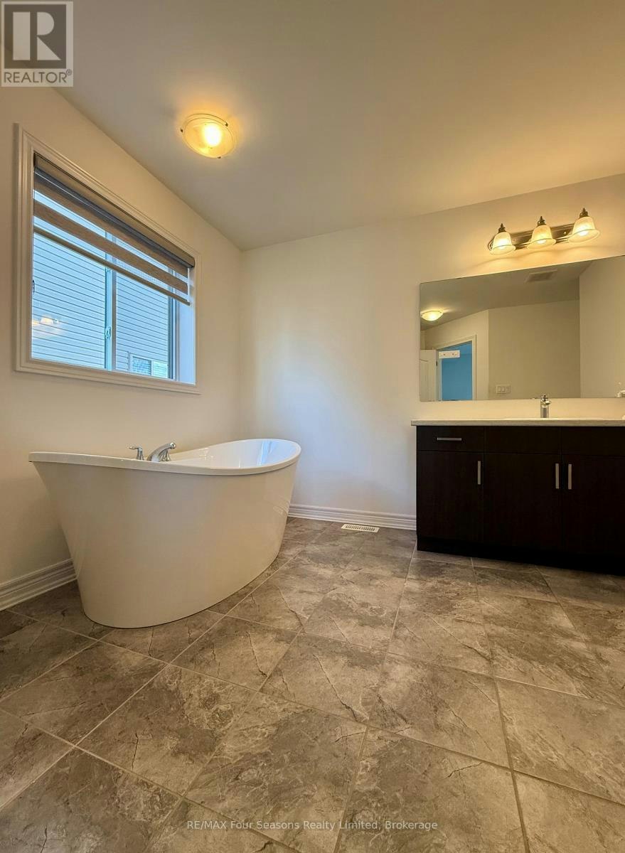 6 Bassett Street, Collingwood, ON, L9Y 3B7 - 28