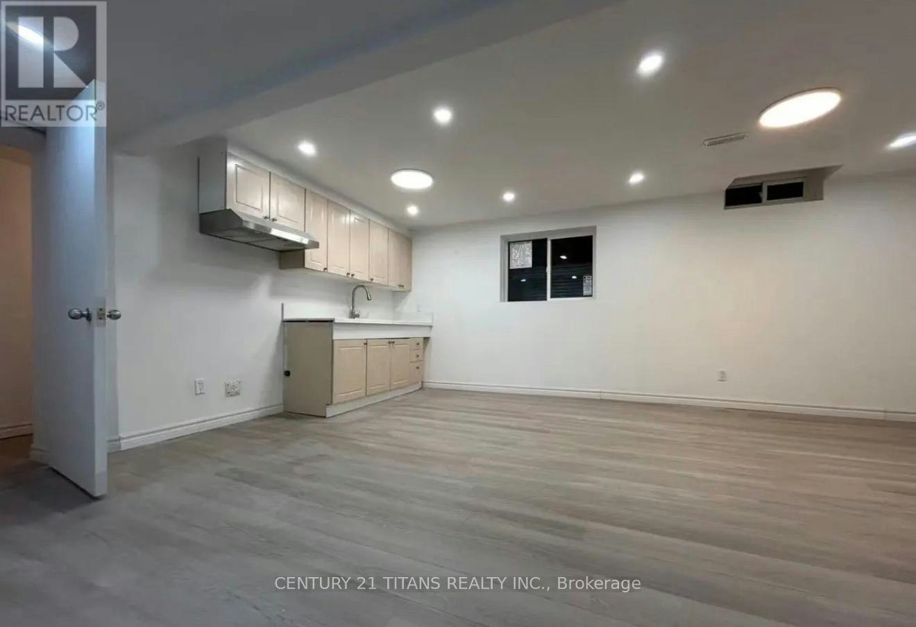 BSMT A-60 Normandy Crescent, Richmond Hill, ON, L4C 8L7 - 3
