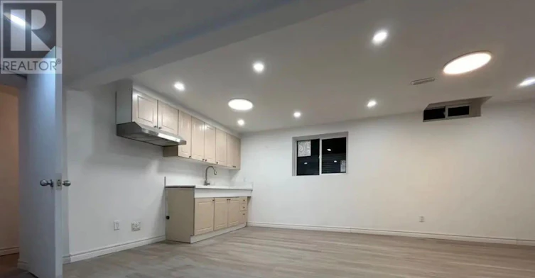 BSMT A-60 Normandy Crescent, Richmond Hill, ON, L4C 8L7 - 3