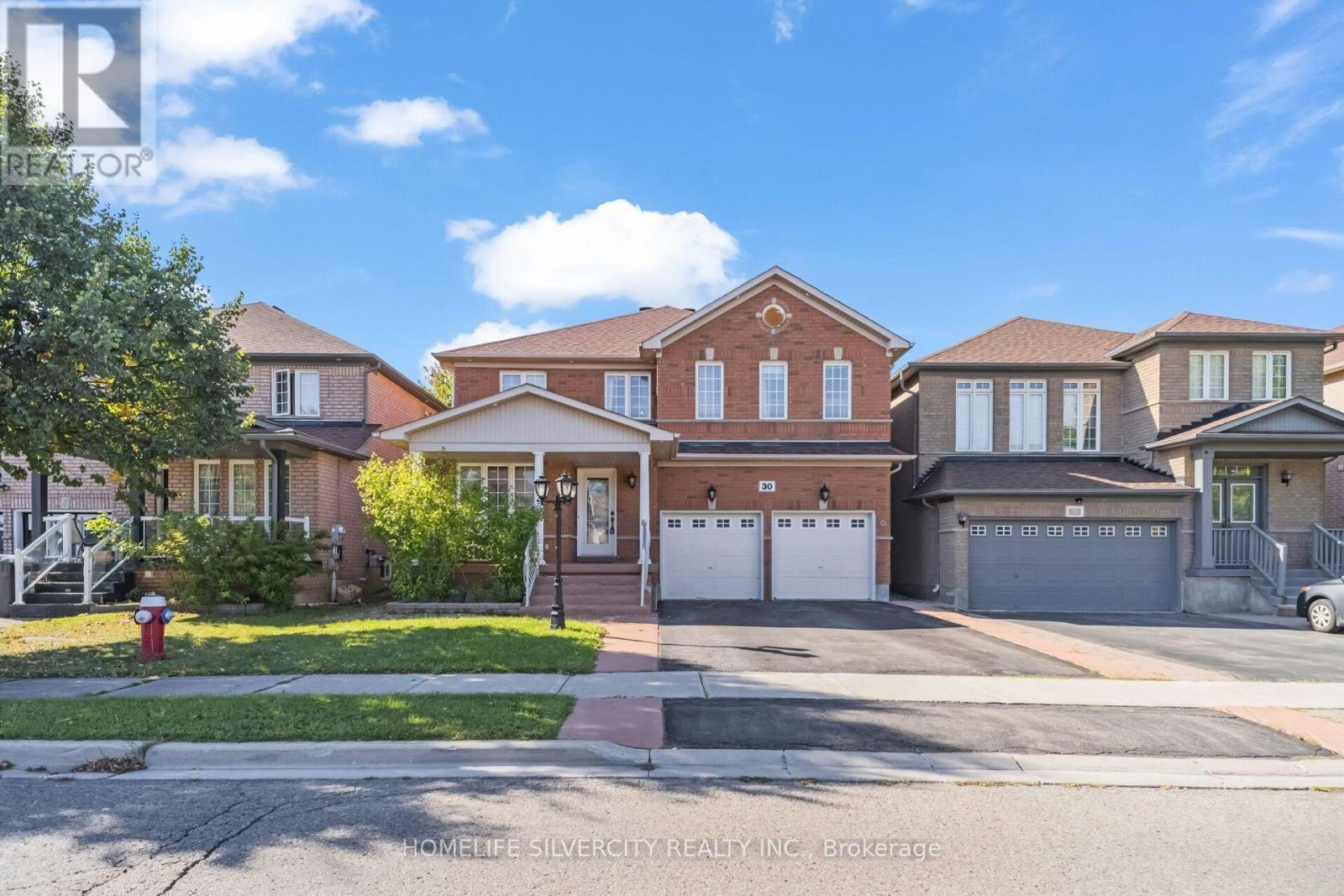 30 Fairhill Avenue, Brampton, ON, L7A 2E7