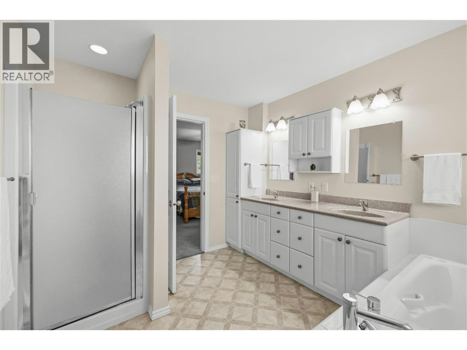 9181 Alder Street, Summerland, BC, V0H 1Z2 - 22