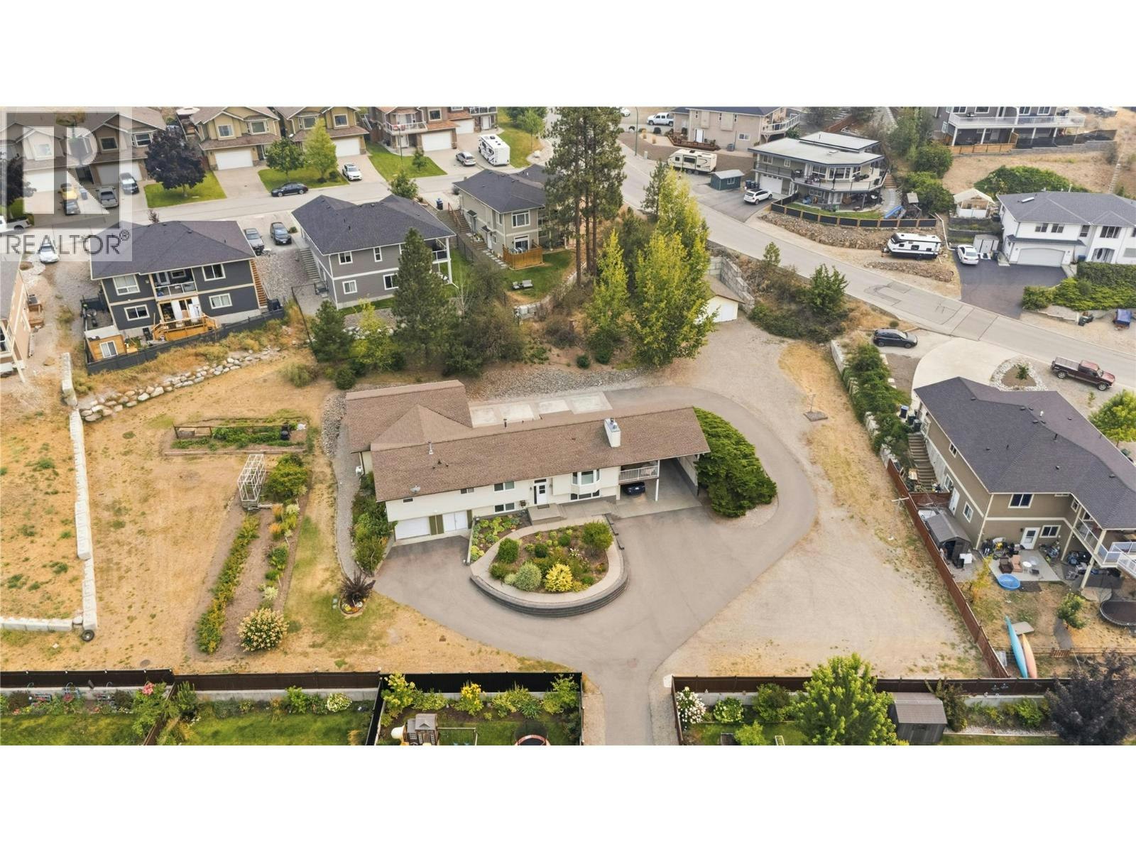 9181 Alder Street, Summerland, BC, V0H 1Z2 - 38