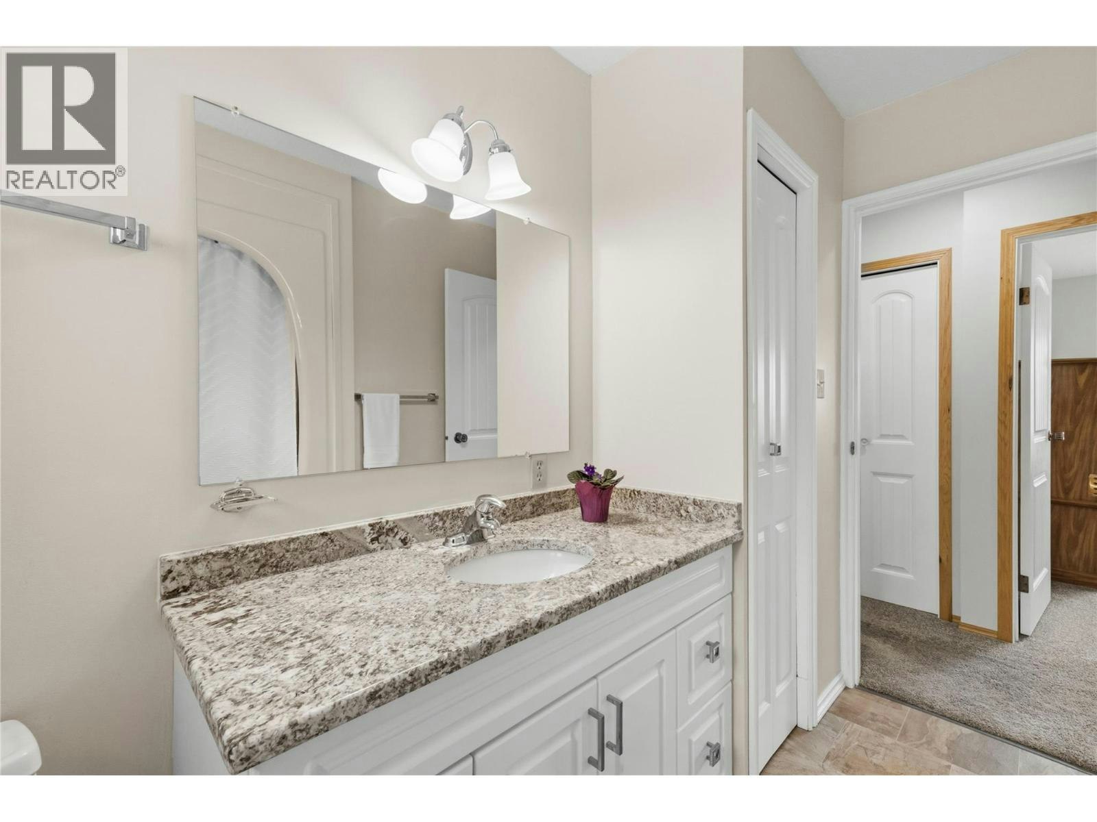 9181 Alder Street, Summerland, BC, V0H 1Z2 - 16