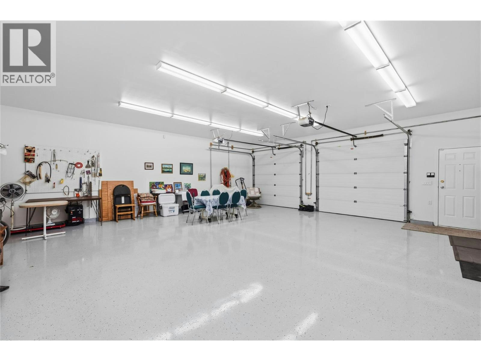 9181 Alder Street, Summerland, BC, V0H 1Z2 - 32
