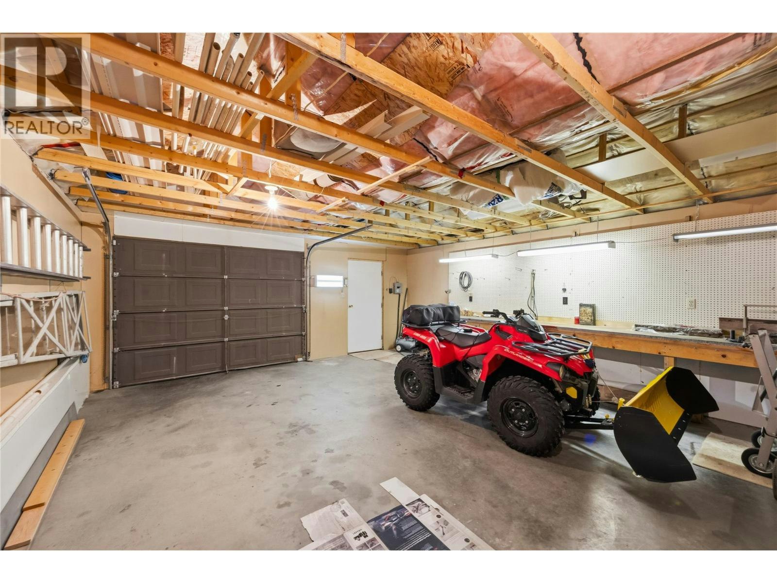 9181 Alder Street, Summerland, BC, V0H 1Z2 - 35