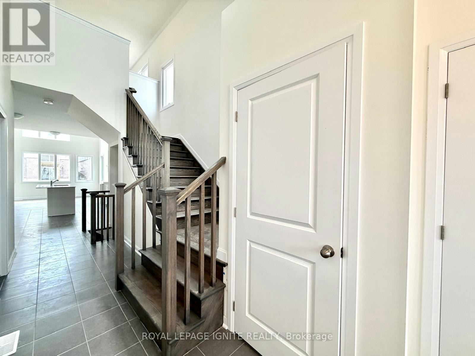 21 Royal Oak Crescent, Loyalist, ON, K0H 1G0 - 4