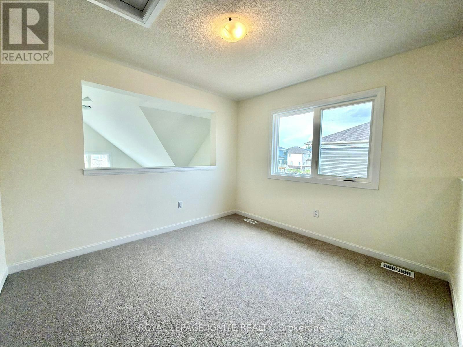 21 Royal Oak Crescent, Loyalist, ON, K0H 1G0 - 21