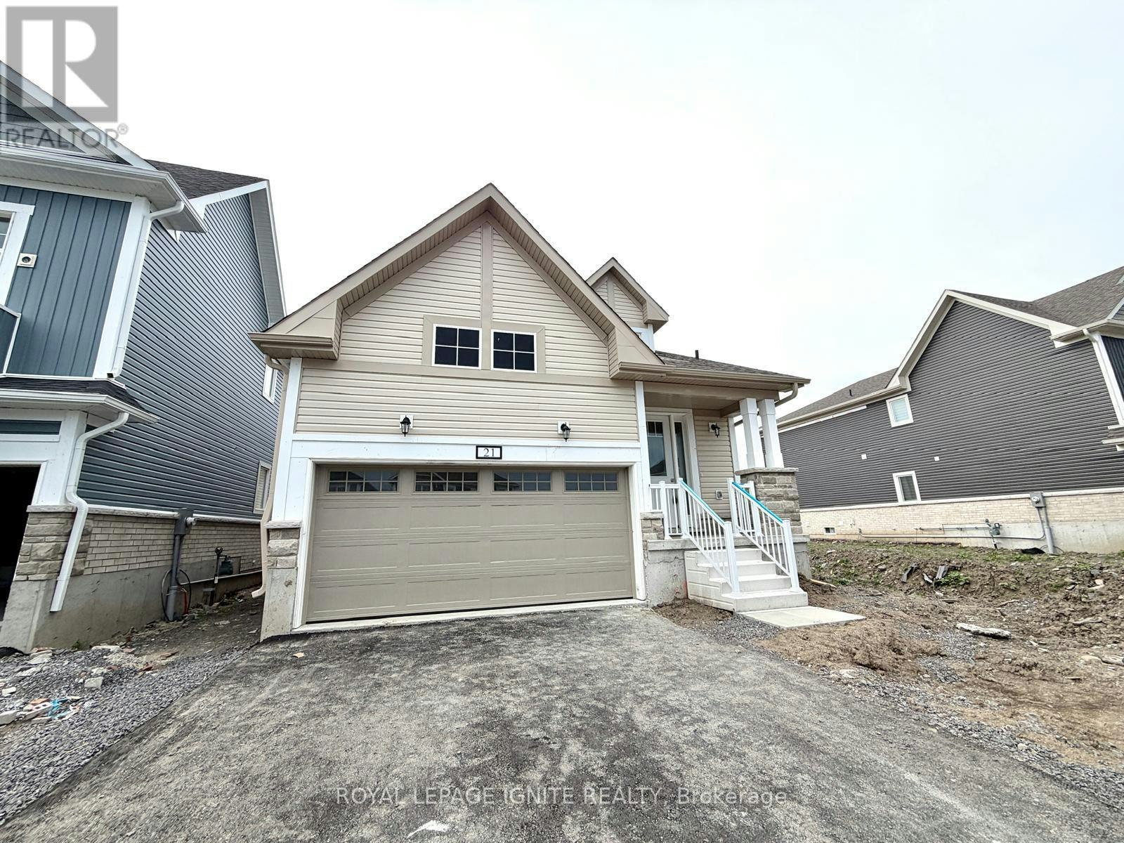 21 Royal Oak Crescent, Loyalist, ON, K0H 1G0 - 2