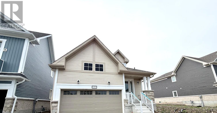 21 Royal Oak Crescent, Loyalist, ON, K0H 1G0 - 2