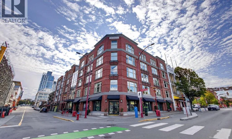 207-601 Herald Street