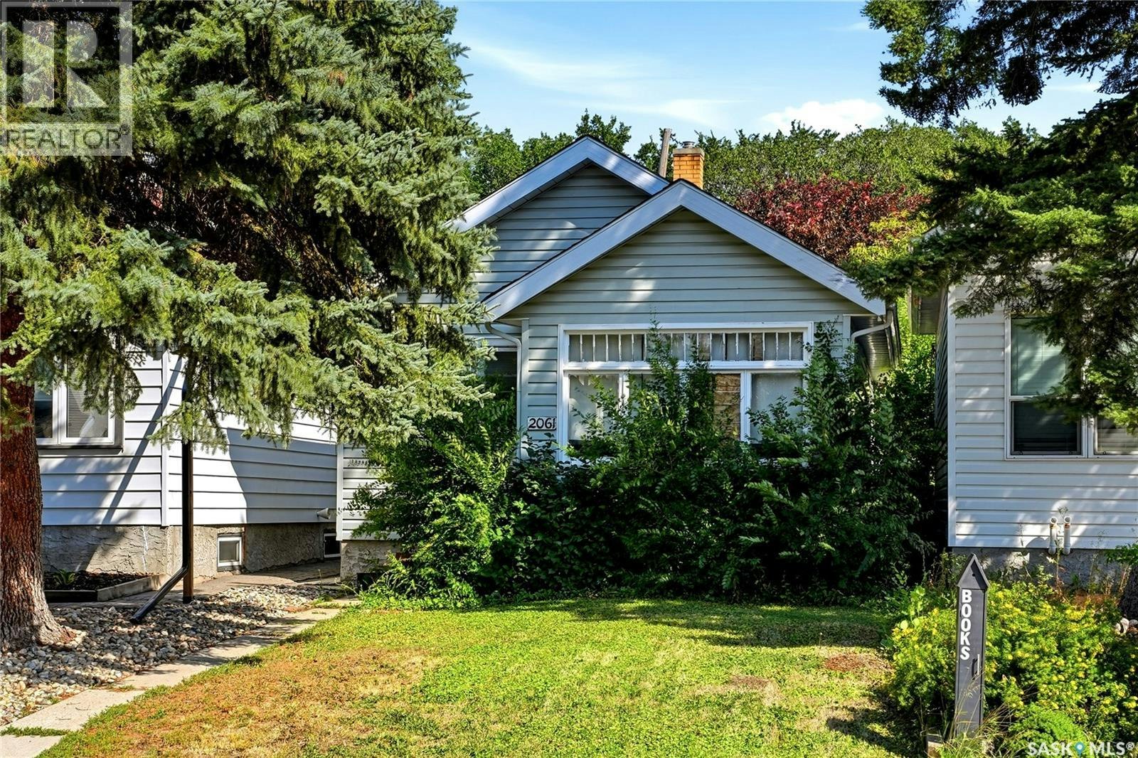 2061 Queen Street, Regina, SK, S4T 4C2