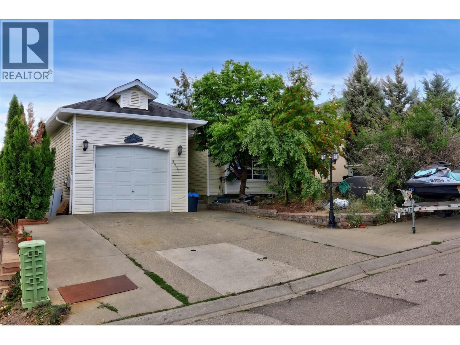 2277 Turnberry Place