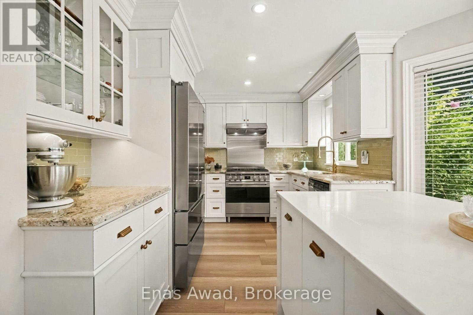 UPPER-1665 Teakdale Avenue, Ottawa, ON, K1C 6M2 - 11