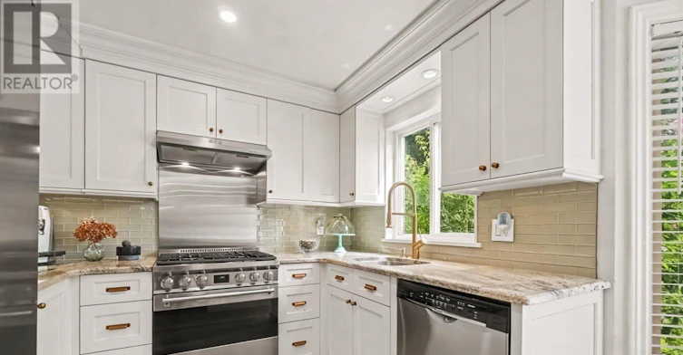 UPPER-1665 Teakdale Avenue, Ottawa, ON, K1C 6M2 - 12