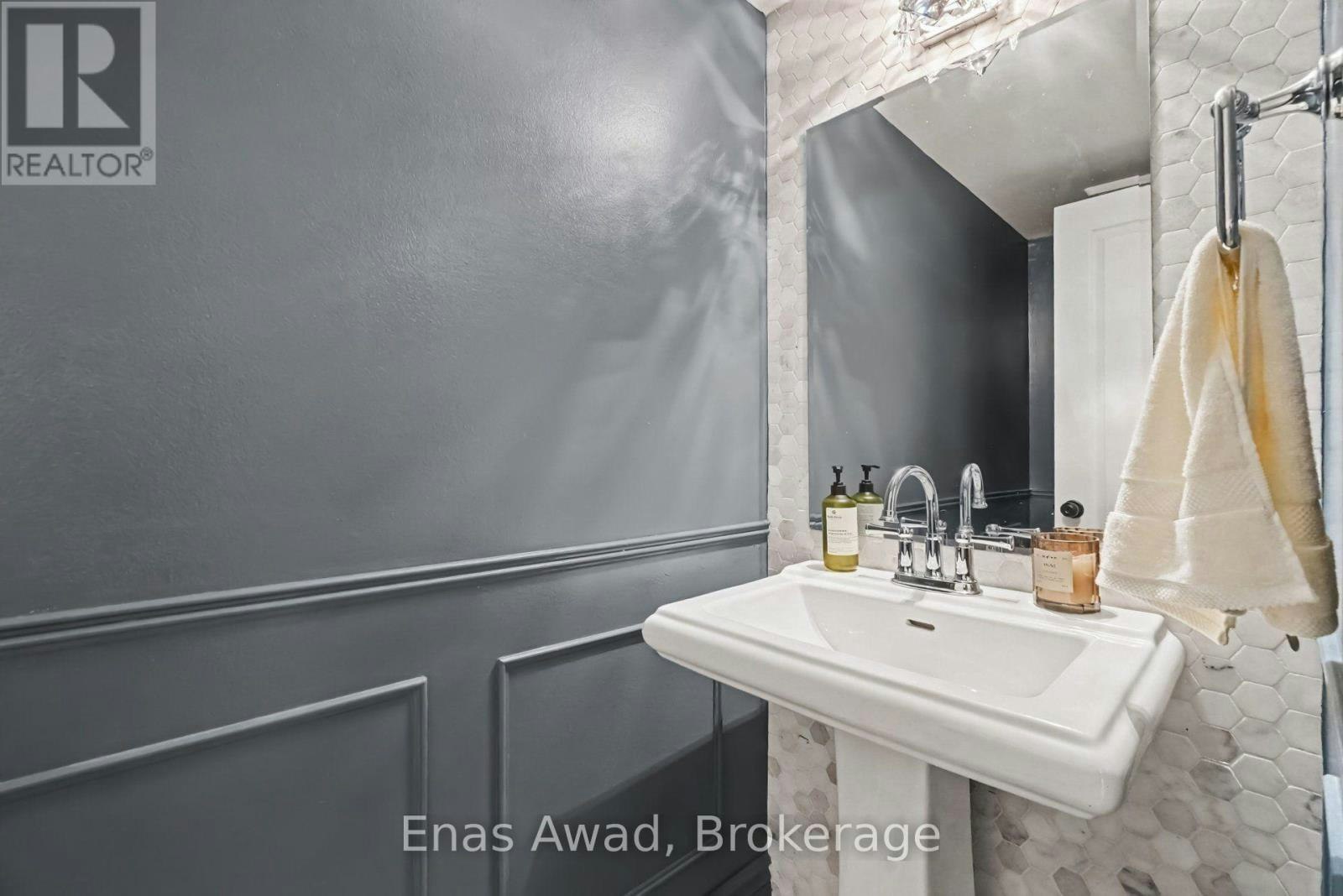 UPPER-1665 Teakdale Avenue, Ottawa, ON, K1C 6M2 - 15