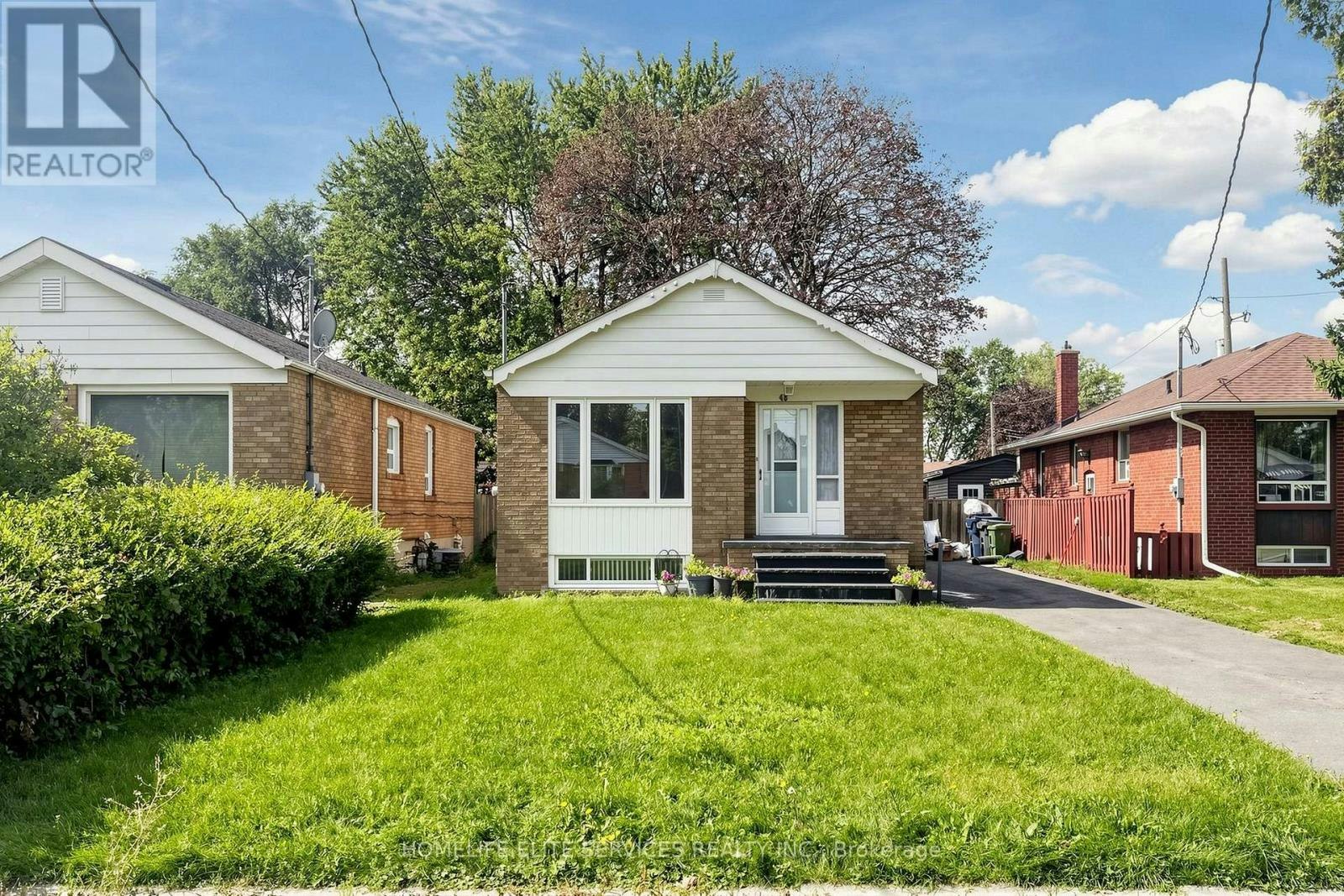 48 Frey Crescent, Toronto, ON, M1R 2C7