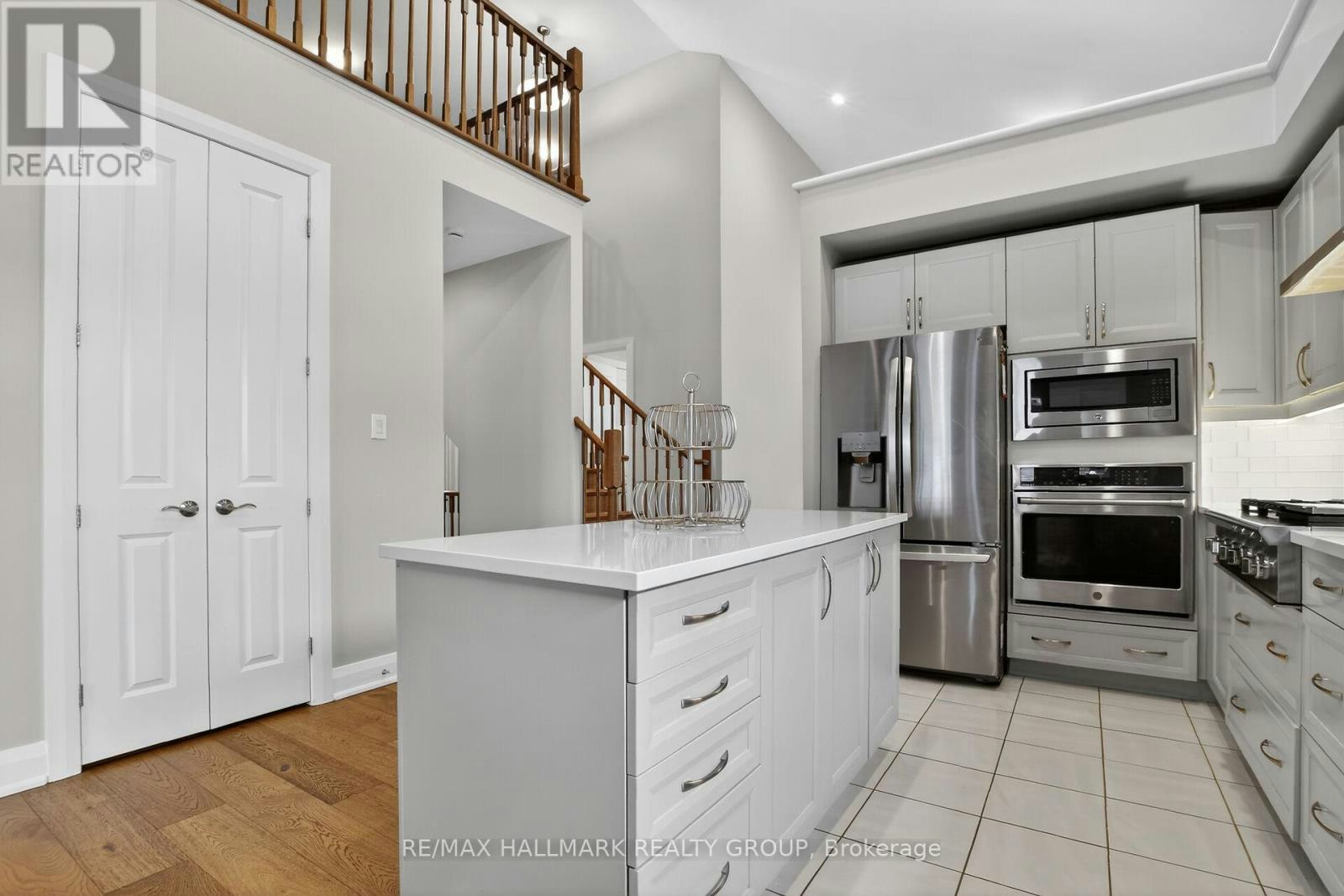 341 Serenade Crescent, Ottawa, ON, K1X 0B9 - 9