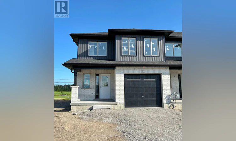 30 Strath Crescent