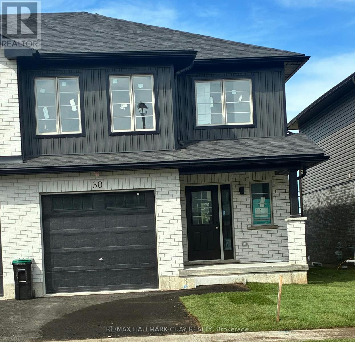 30 Strath Crescent, Springwater, ON, L0L 1P0