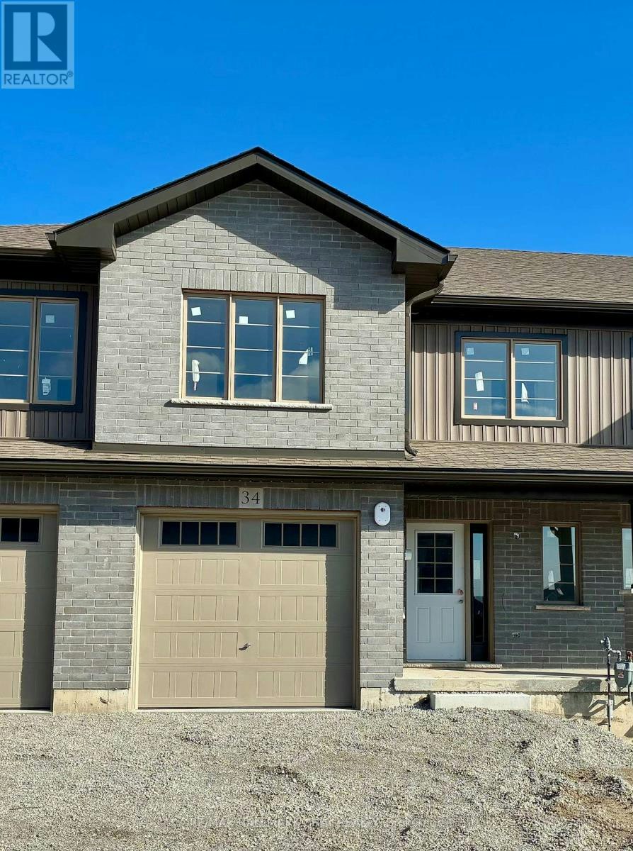 34 Strath Crescent, Springwater, ON, L0L 1P0