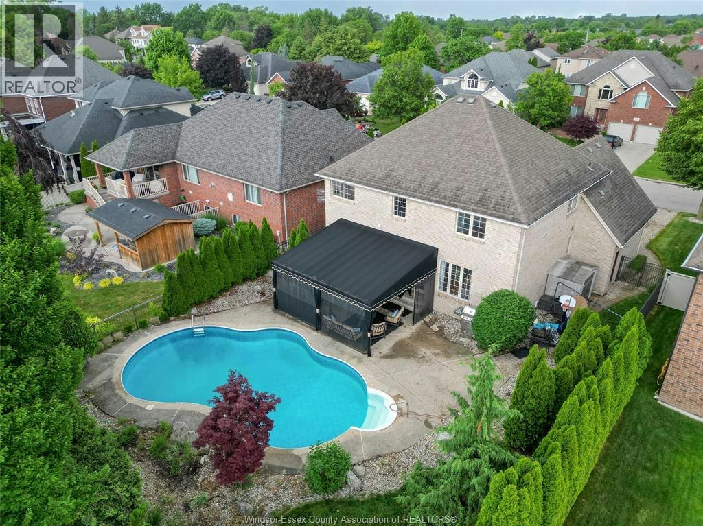 937 Pavan, Windsor, ON, N9G 2X5