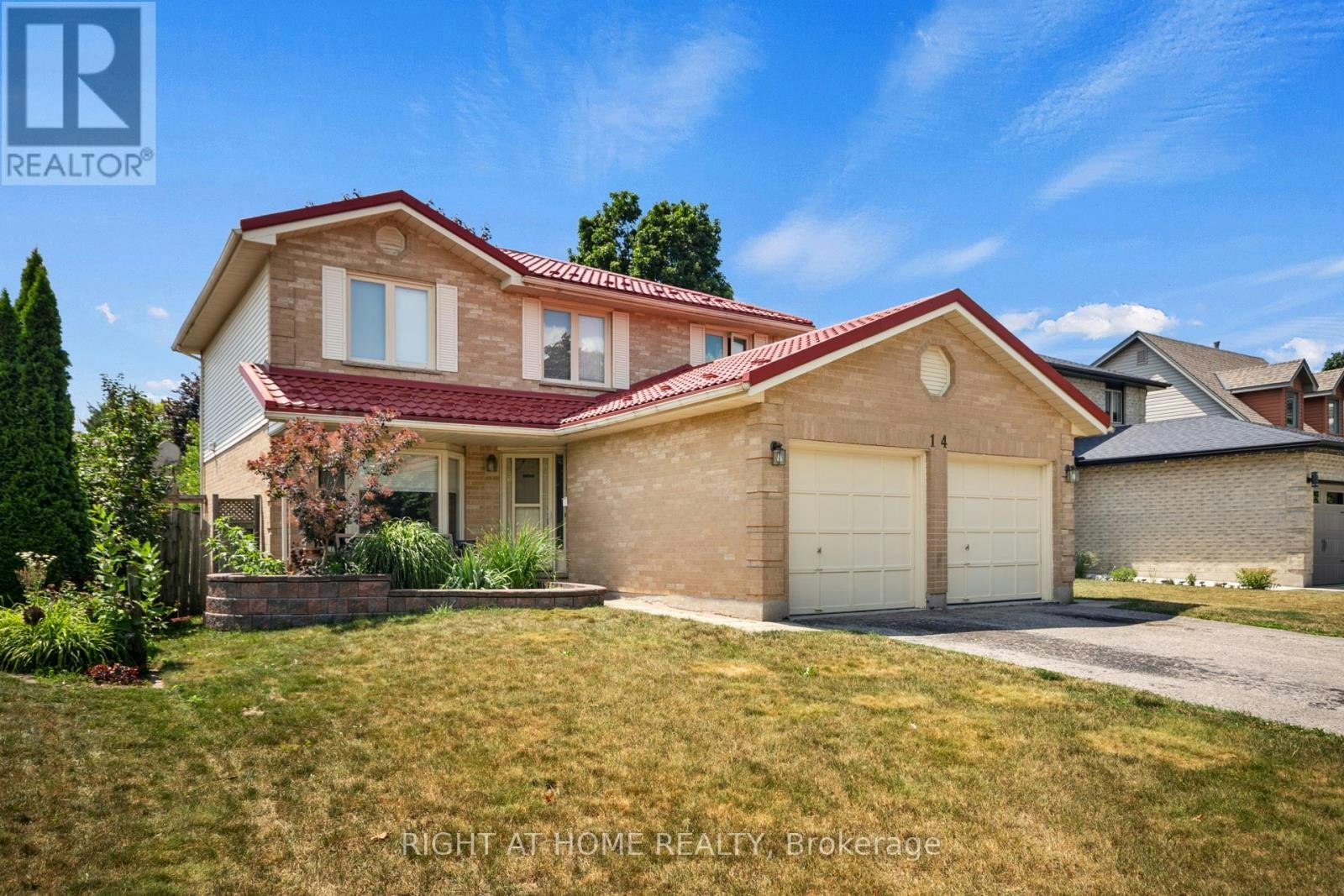 14 Duncan Crescent, London, ON, N5V 4E8