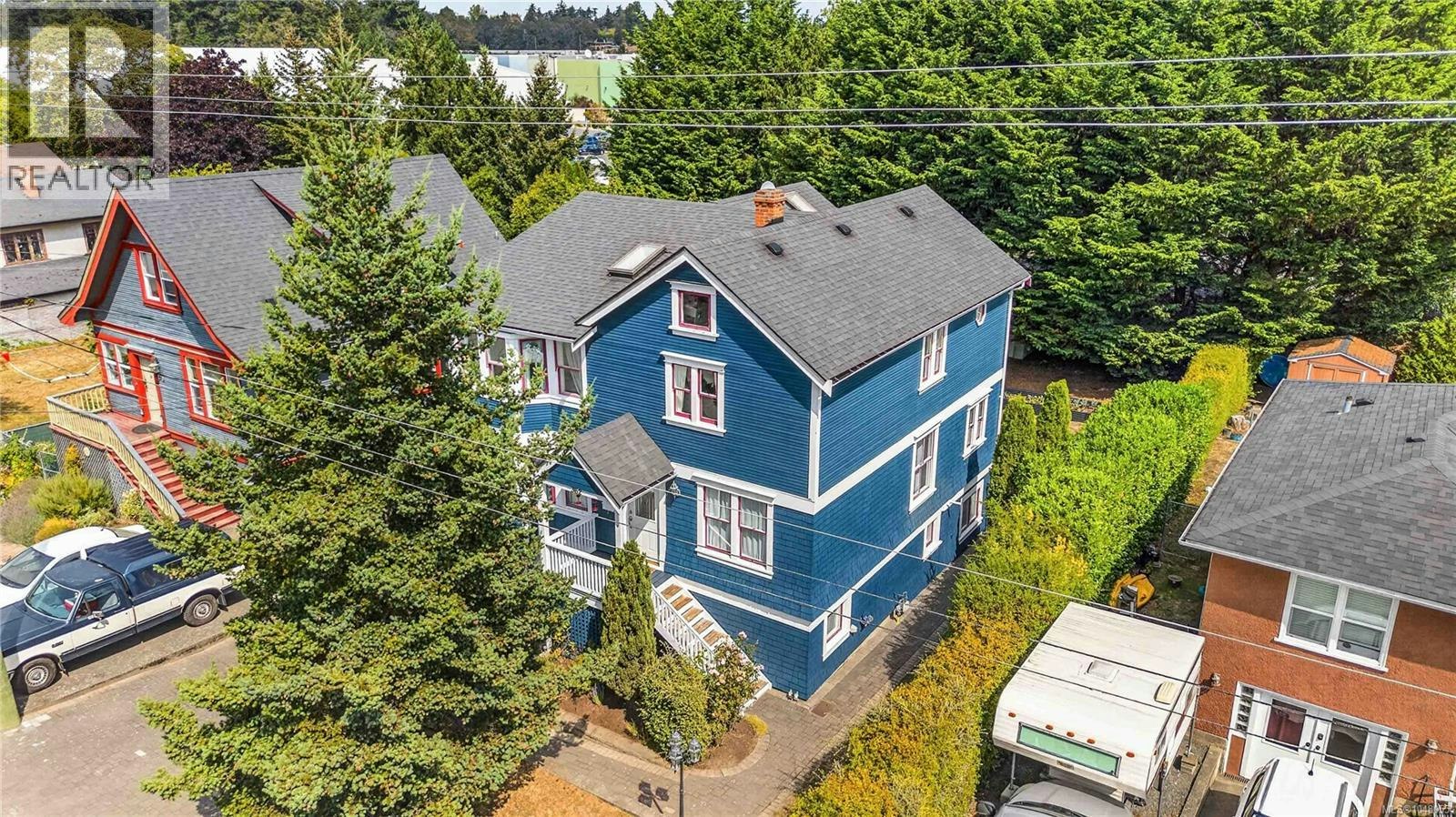 362 Ker Avenue, Saanich, BC, V9A 2B5