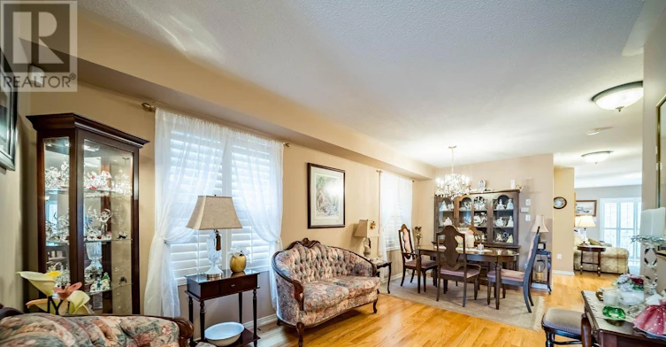 6 Duffin Drive, Whitchurch-Stouffville, ON, L4A 0R5 - 4