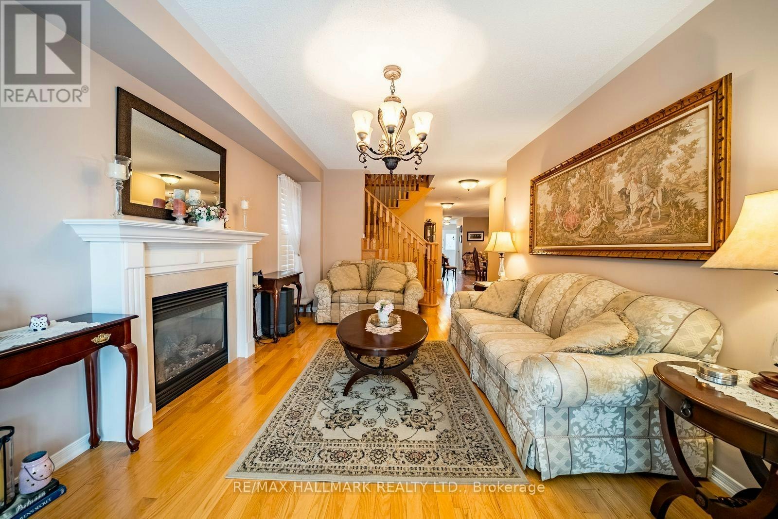 6 Duffin Drive, Whitchurch-Stouffville, ON, L4A 0R5 - 8