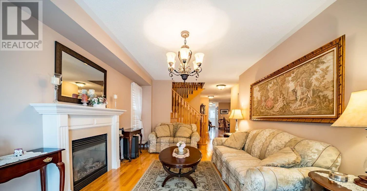 6 Duffin Drive, Whitchurch-Stouffville, ON, L4A 0R5 - 8