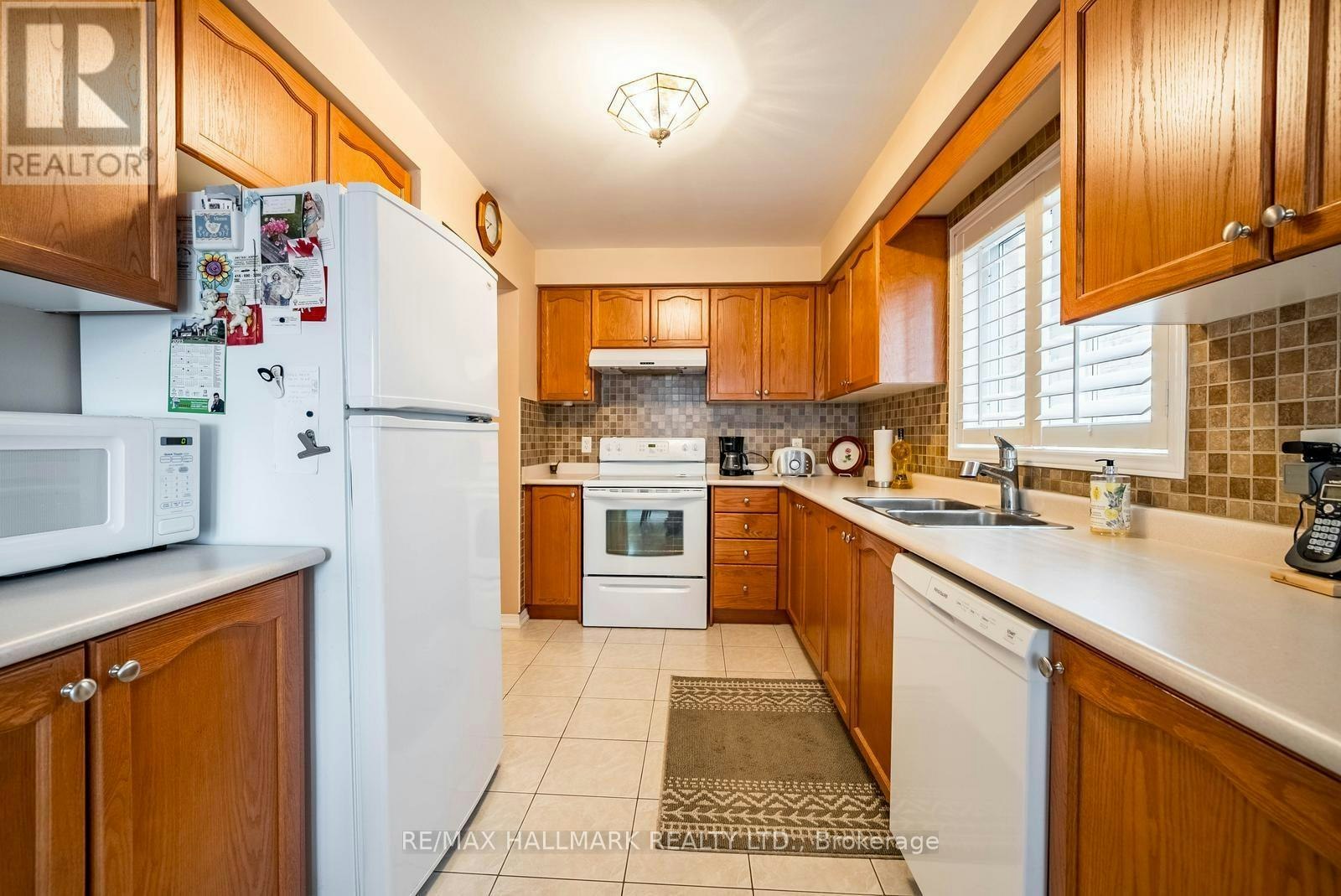 6 Duffin Drive, Whitchurch-Stouffville, ON, L4A 0R5 - 10
