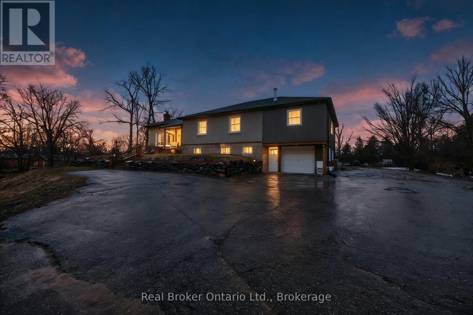 1720 Durham Road W, West Grey, ON, L0E 1E0